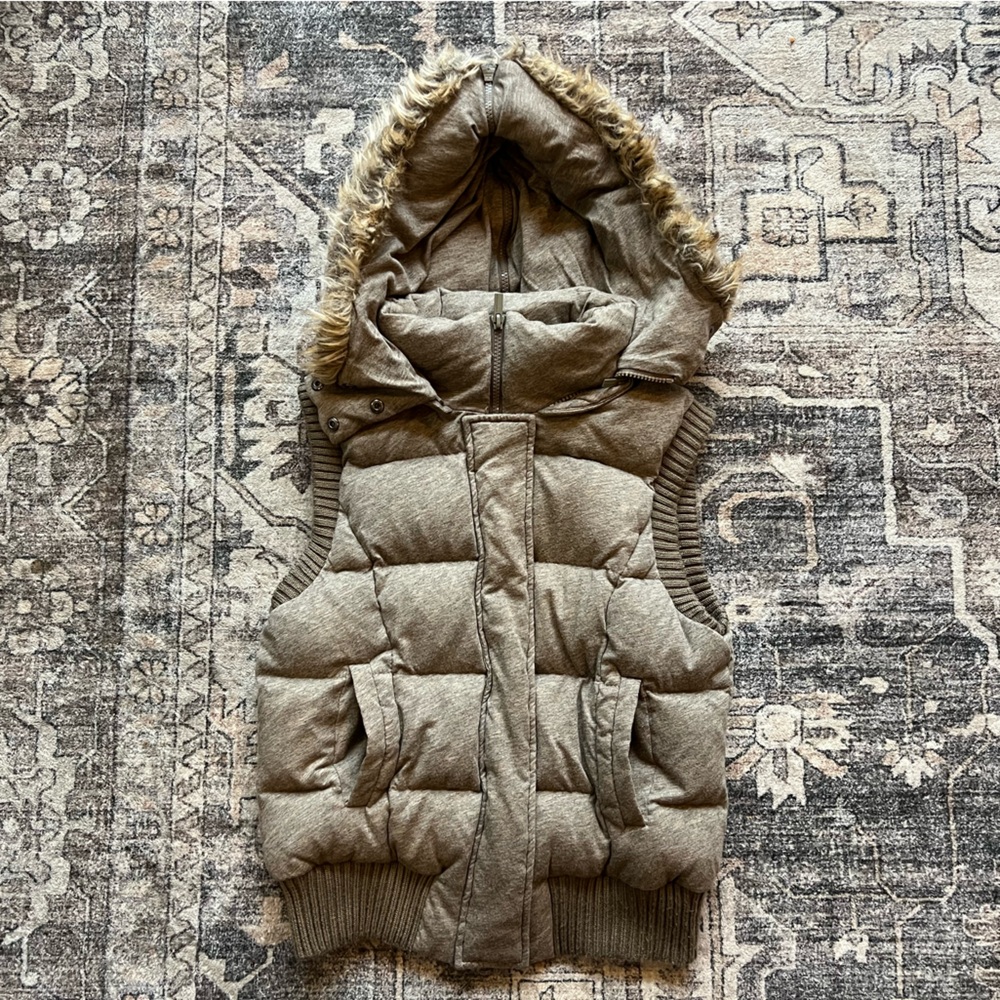 BCBG Max Azira Down Quilted‎ Puffer Vest Women’s Size Medium